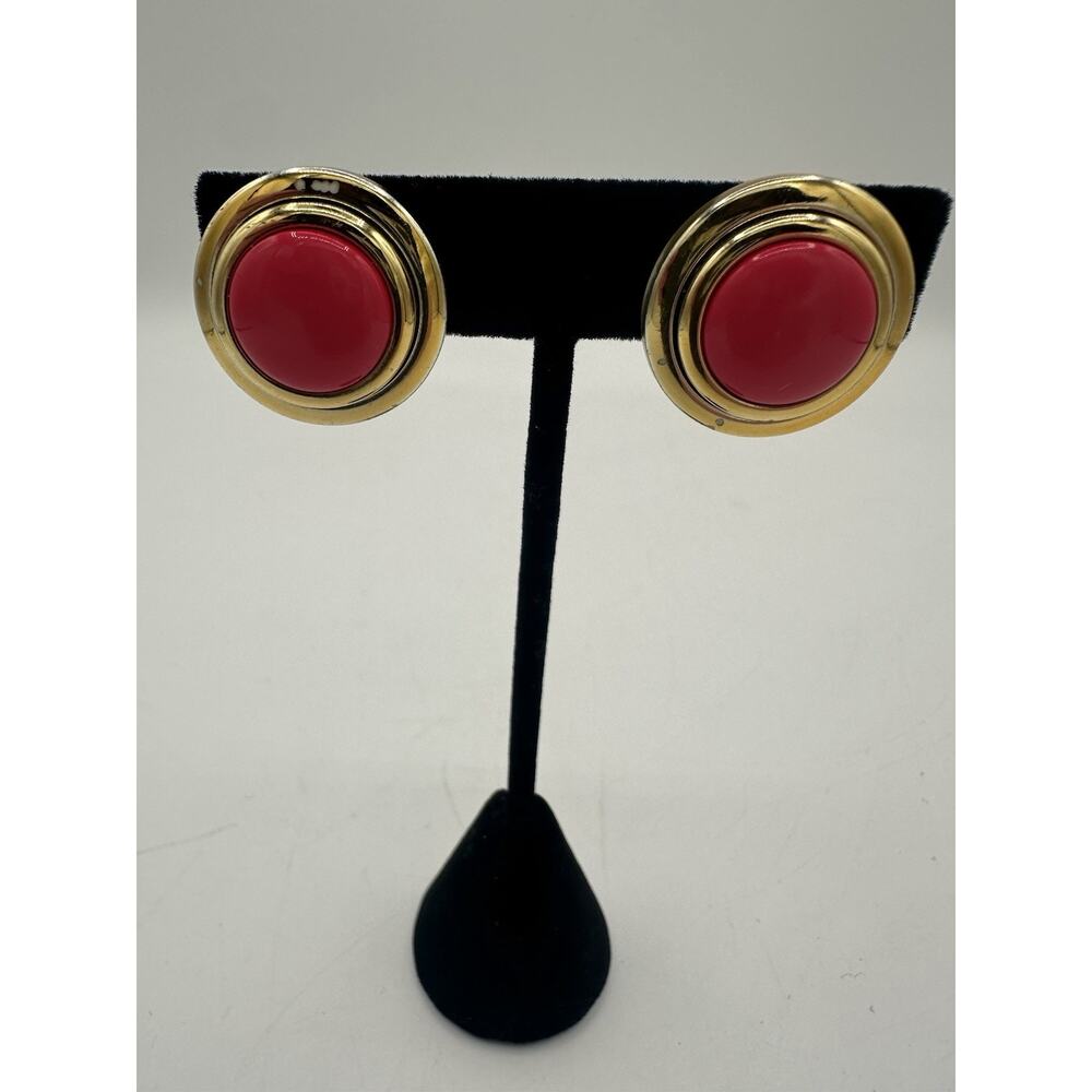 Vintage Round Hot Pink 80’s Retro Gold tone Clip Earrings